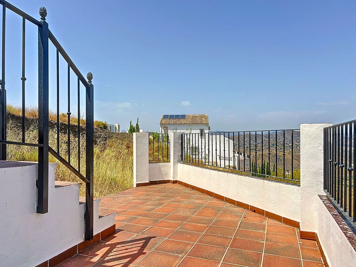 3 sovrum Villa till salu i Canillas de Aceituno - 345 000 € (Ref: 9397990)