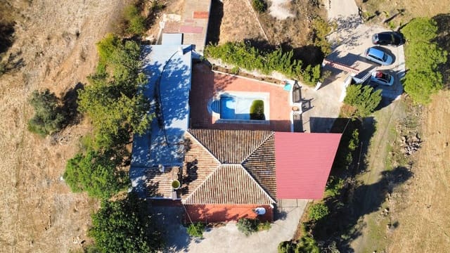 3 slaapkamer Villa te koop in Pizarra met zwembad garage - € 580.000 (Ref: 9398770)