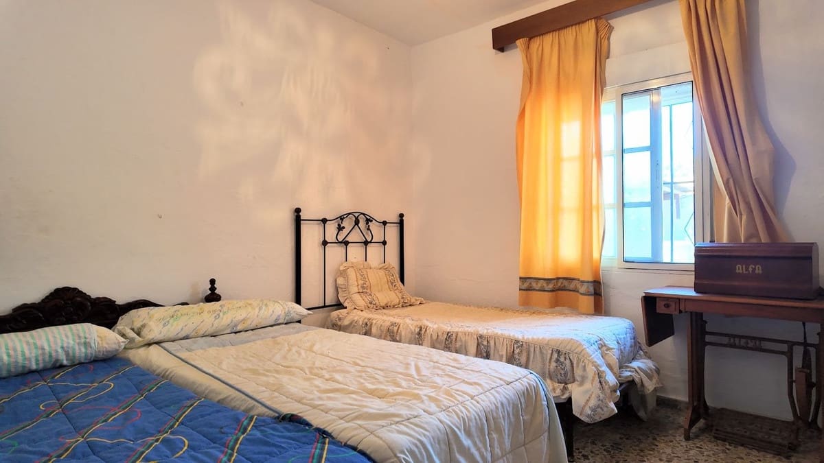 3 chambre Villa/Maison à vendre à Pizarra avec piscine garage - 580 000 € (Ref: 9398770)