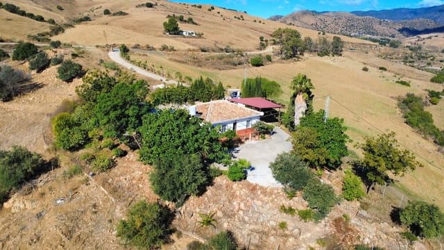 3 chambre Villa/Maison à vendre à Pizarra avec piscine garage - 580 000 € (Ref: 9398770)