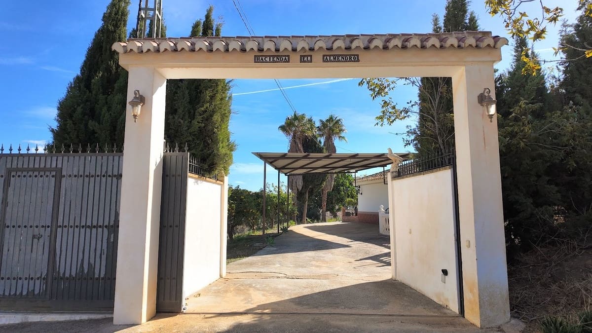 3 chambre Villa/Maison à vendre à Pizarra avec piscine garage - 580 000 € (Ref: 9398770)