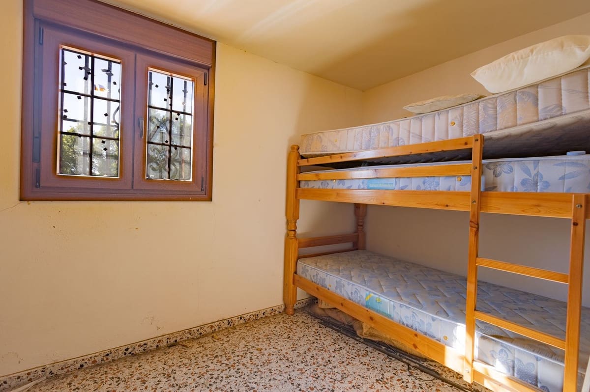 7 soveværelse Villa til salg i Velez de Benaudalla med garage - € 995.000 (Ref: 9400150)