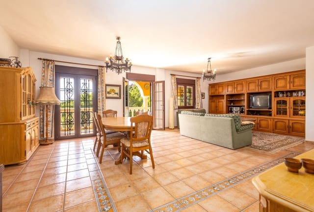 7 soveværelse Villa til salg i Vélez de Benaudalla med garage - € 995.000 (Ref: 9400150)