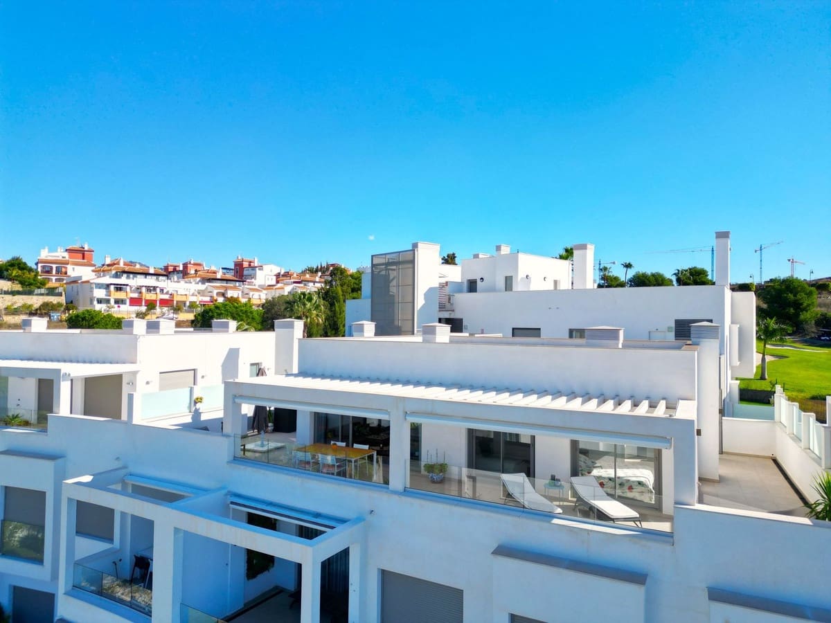 2 soveværelse Penthouse til salg i Caleta de Velez med swimmingpool garage - € 489.000 (Ref: 9413465)