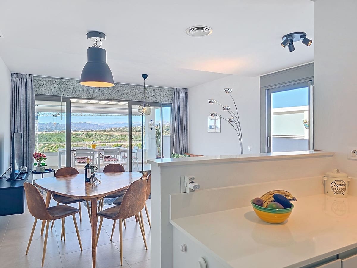 2 soveværelse Penthouse til salg i Caleta de Velez med swimmingpool garage - € 489.000 (Ref: 9413465)