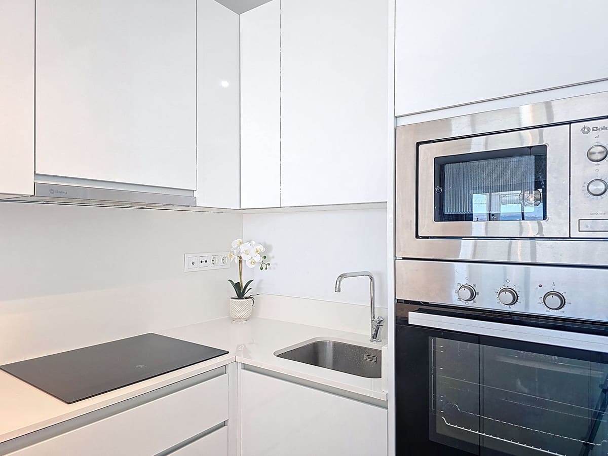 2 chambre Penthouse à vendre à Caleta de Velez avec piscine garage - 489 000 € (Ref: 9413465)