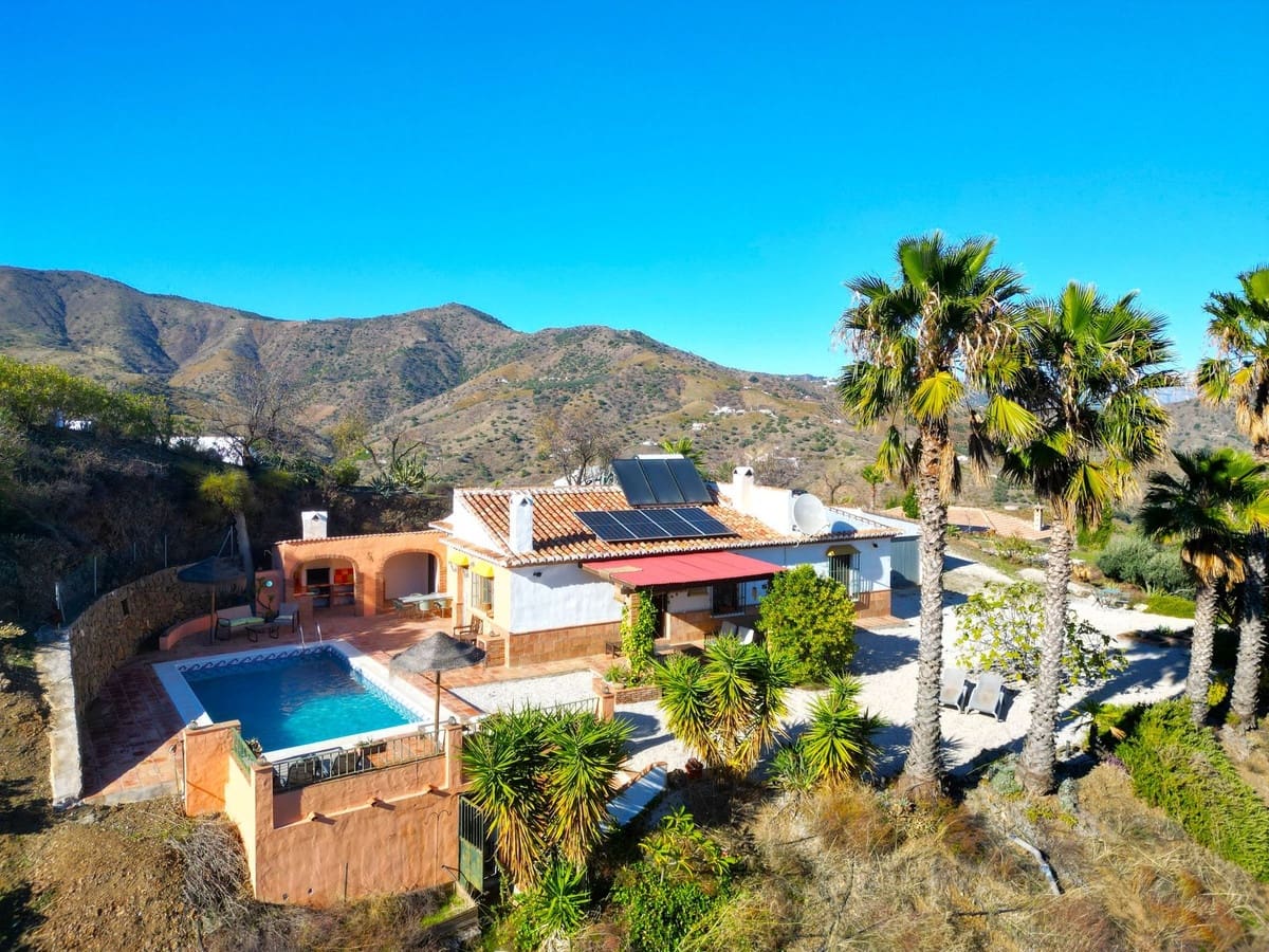 3 sovrum Villa till salu i El Borge med pool garage - 345 000 € (Ref: 9420040)
