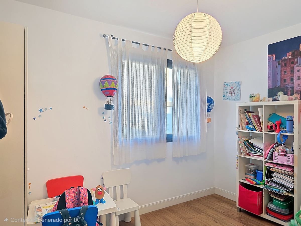 5 soverom Kjedet enebolig til salgs i Velez de Benaudalla med garasje - € 430 000 (Ref: 9424101)