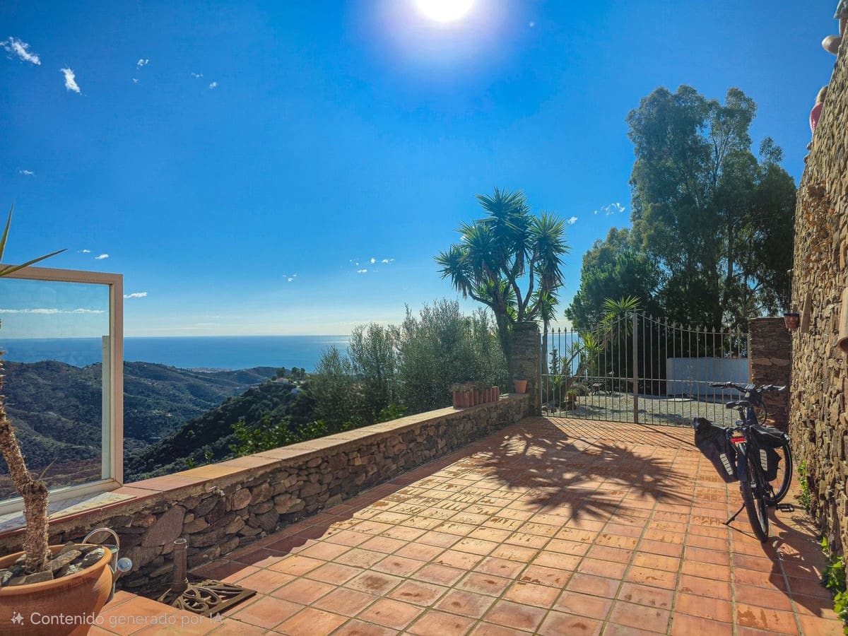 5 soveværelse Villa til salg i Sayalonga med swimmingpool - € 895.000 (Ref: 9432719)