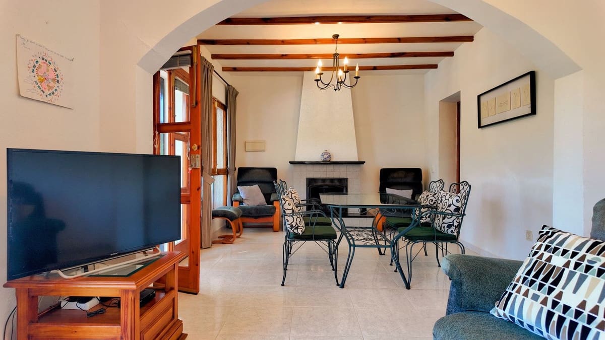 2 soverom Villa til salgs i Almogia med svømmebasseng garasje - € 320 000 (Ref: 9436302)