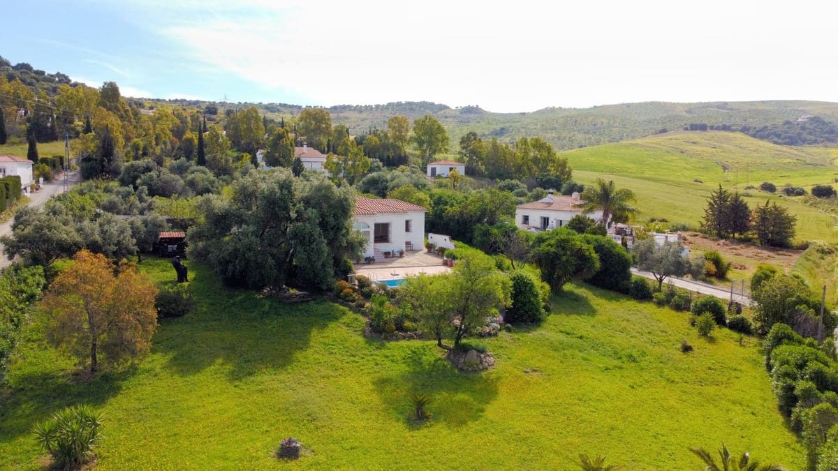 2 soverom Villa til salgs i Almogia med svømmebasseng garasje - € 320 000 (Ref: 9436302)