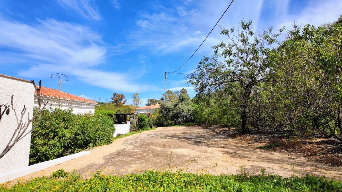 2 soverom Villa til salgs i Almogia med svømmebasseng garasje - € 320 000 (Ref: 9436302)