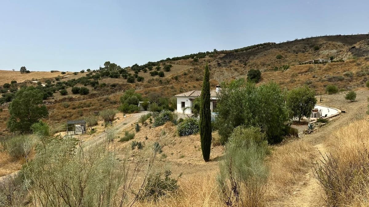 3 quarto Moradia para venda em Alora com piscina garagem - 379 000 € (Ref: 9439006)