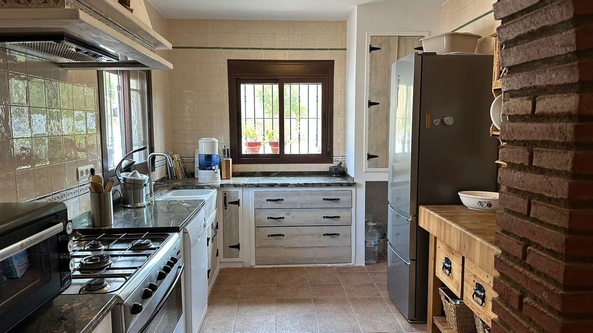 3 quarto Moradia para venda em Alora com piscina garagem - 379 000 € (Ref: 9439006)