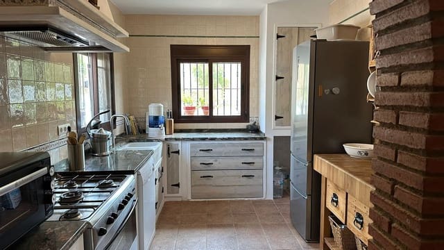 Chalet de 3 habitaciones en Alora en venta con piscina garaje - 369.000 € (Ref: 9439006)