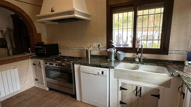 Chalet de 3 habitaciones en Alora en venta con piscina garaje - 369.000 € (Ref: 9439006)