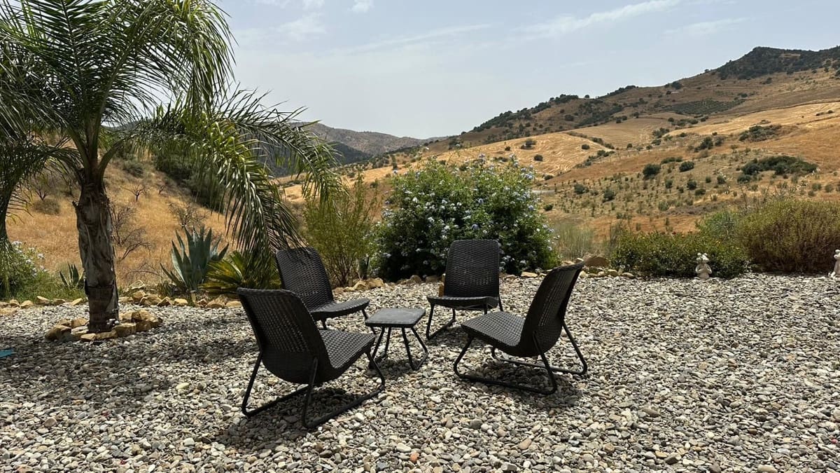 Chalet de 3 habitaciones en Alora en venta con piscina garaje - 369.000 € (Ref: 9439006)