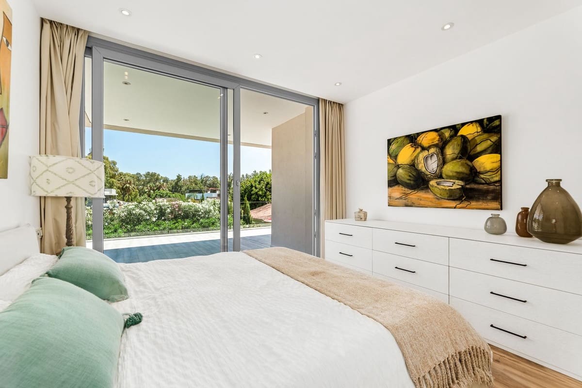 5 Zimmer Villa zu verkaufen in Marbella mit Pool - 2.950.000 € (Ref: 9443652)