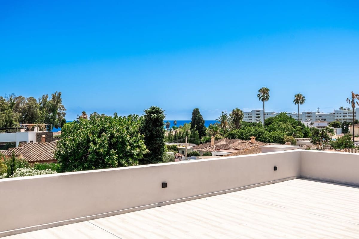 5 Zimmer Villa zu verkaufen in Marbella mit Pool - 2.950.000 € (Ref: 9443652)