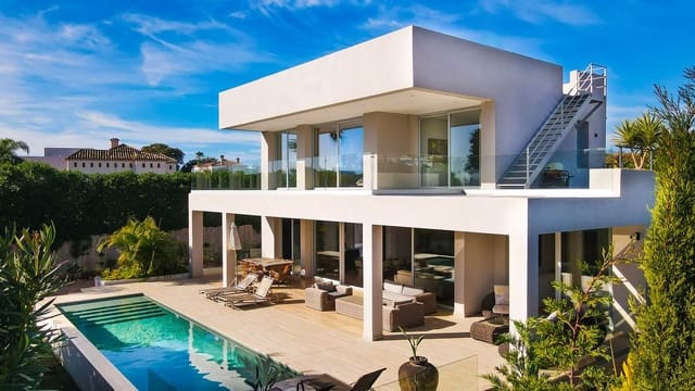 5 Zimmer Villa zu verkaufen in Marbella mit Pool - 2.950.000 € (Ref: 9443652)