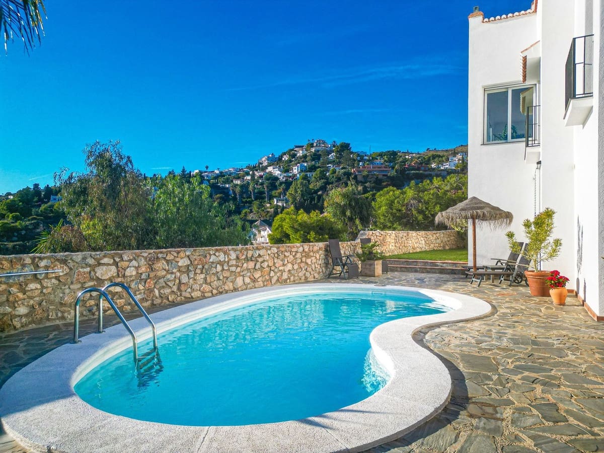 4 sovrum Villa till salu i Salobrena med pool garage - 879 000 € (Ref: 9450865)