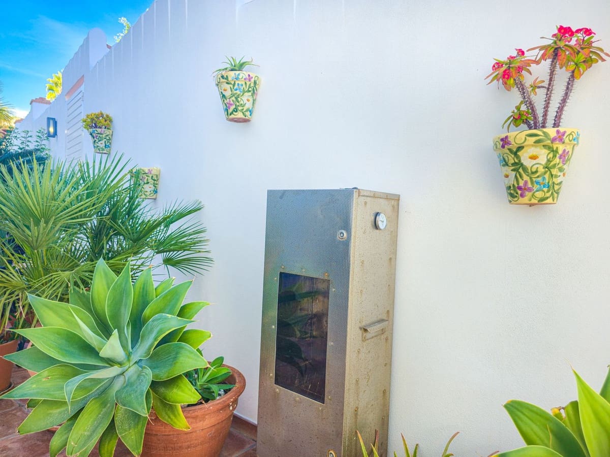 4 sovrum Villa till salu i Salobrena med pool garage - 879 000 € (Ref: 9450865)