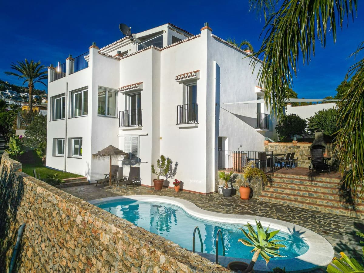 4 sovrum Villa till salu i Salobrena med pool garage - 879 000 € (Ref: 9450865)