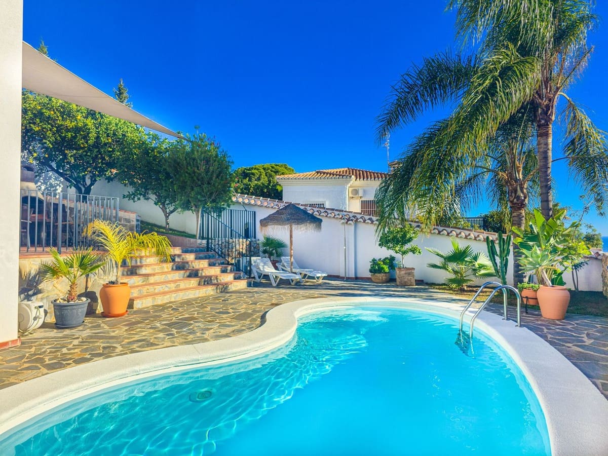 4 sovrum Villa till salu i Salobrena med pool garage - 879 000 € (Ref: 9450865)