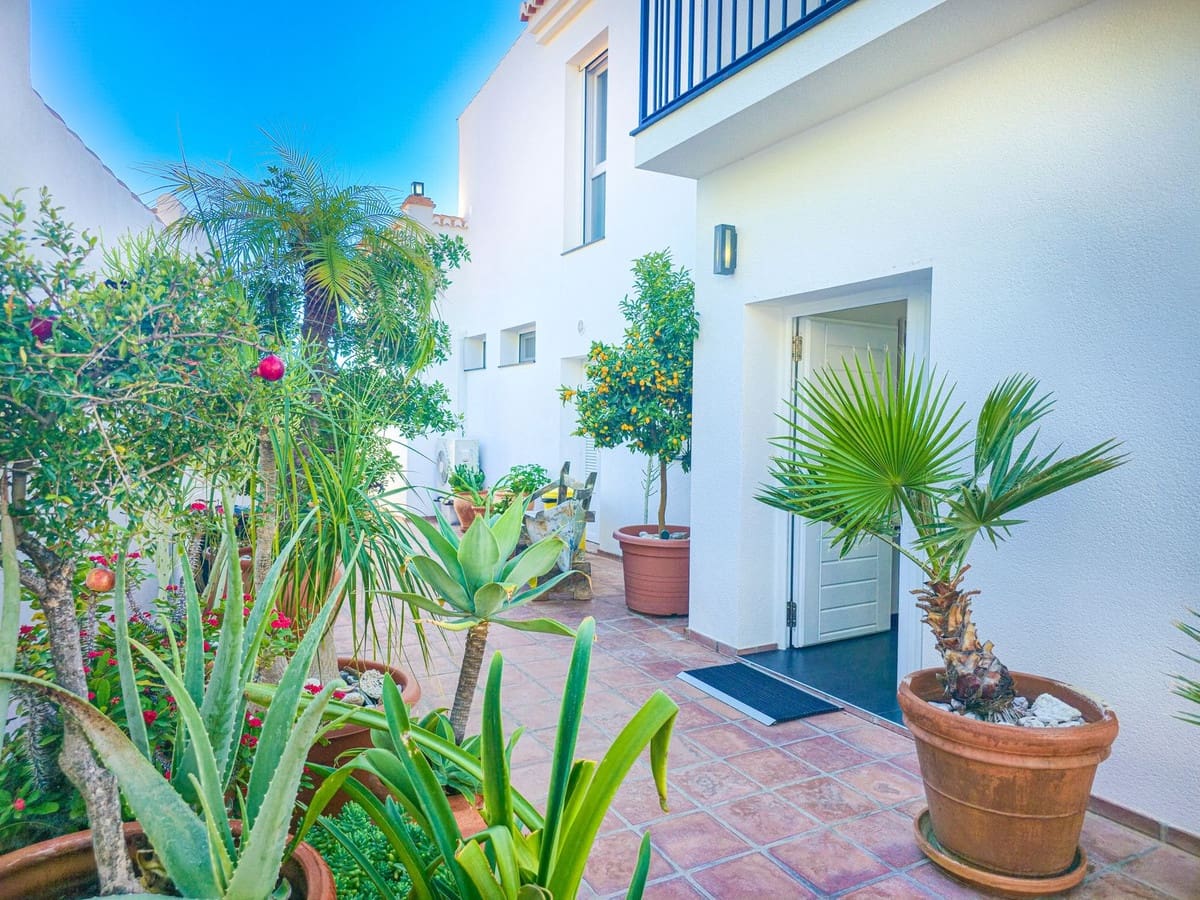 4 sovrum Villa till salu i Salobrena med pool garage - 879 000 € (Ref: 9450865)