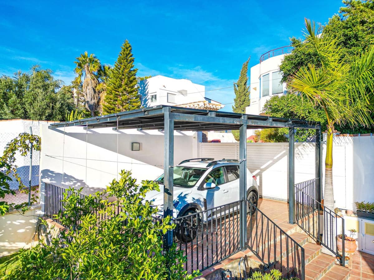 4 sovrum Villa till salu i Salobrena med pool garage - 879 000 € (Ref: 9450865)