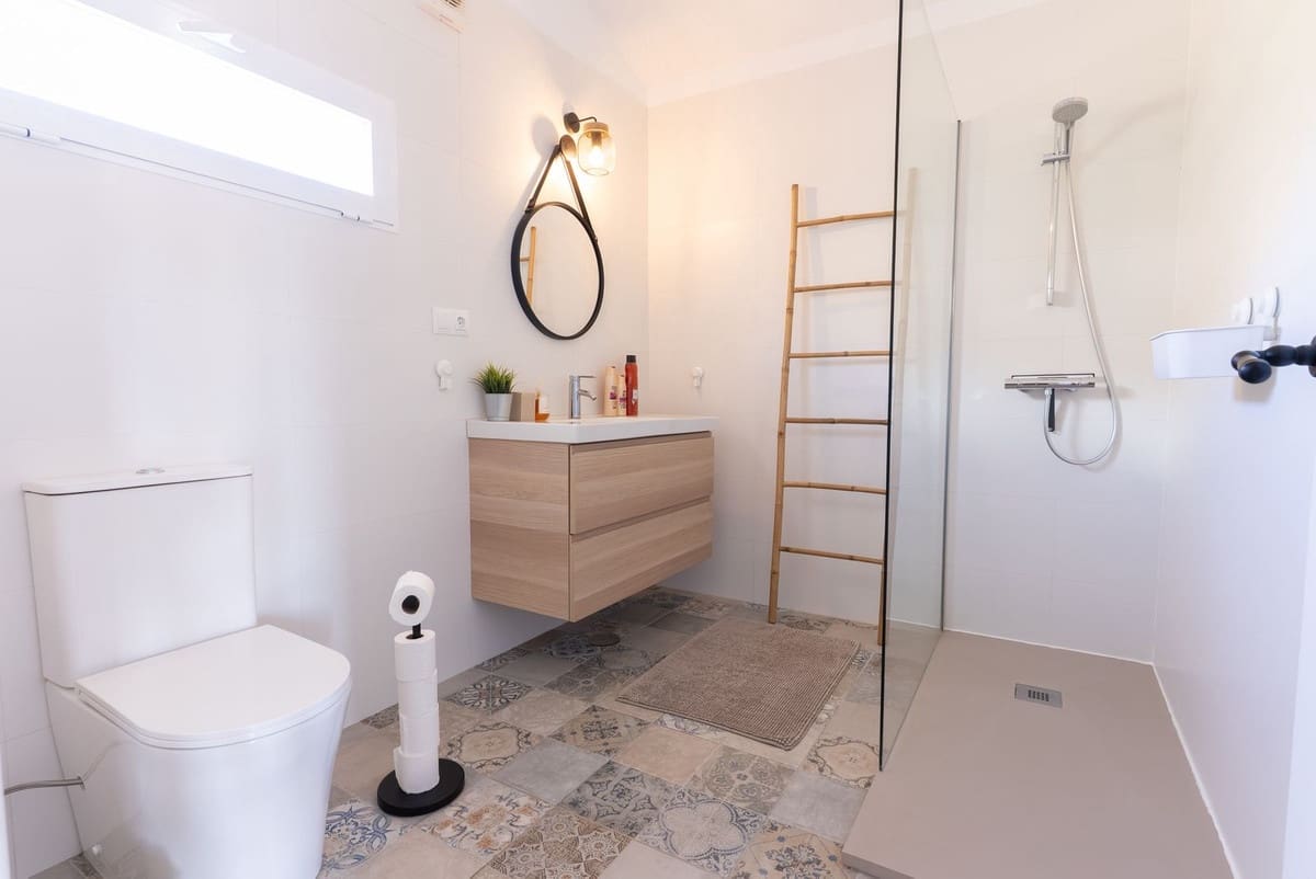 Finca/Casa Rural de 4 habitaciones en Valle de Abdalajís en venta con piscina - 465.000 € (Ref: 9460831)