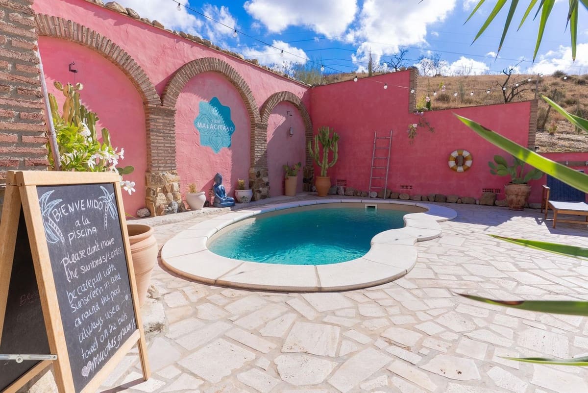 Finca/Casa Rural de 4 habitaciones en Valle de Abdalajís en venta con piscina - 465.000 € (Ref: 9460831)