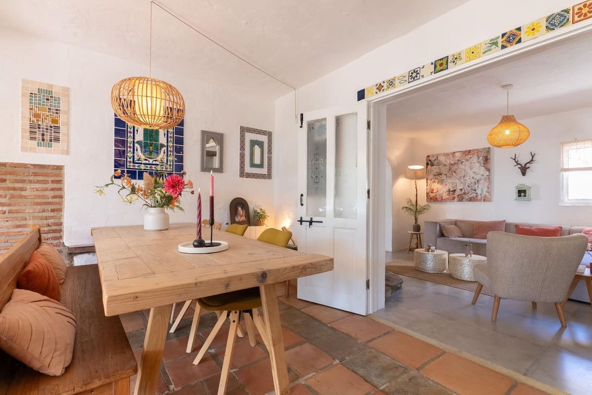 Finca/Casa Rural de 4 habitaciones en Valle de Abdalajís en venta con piscina - 465.000 € (Ref: 9460831)