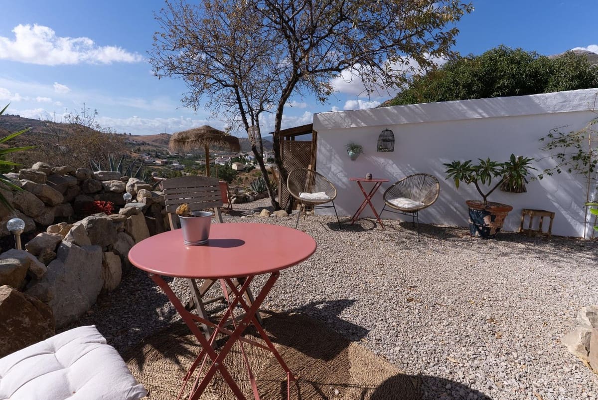 Finca/Casa Rural de 4 habitaciones en Valle de Abdalajís en venta con piscina - 465.000 € (Ref: 9460831)