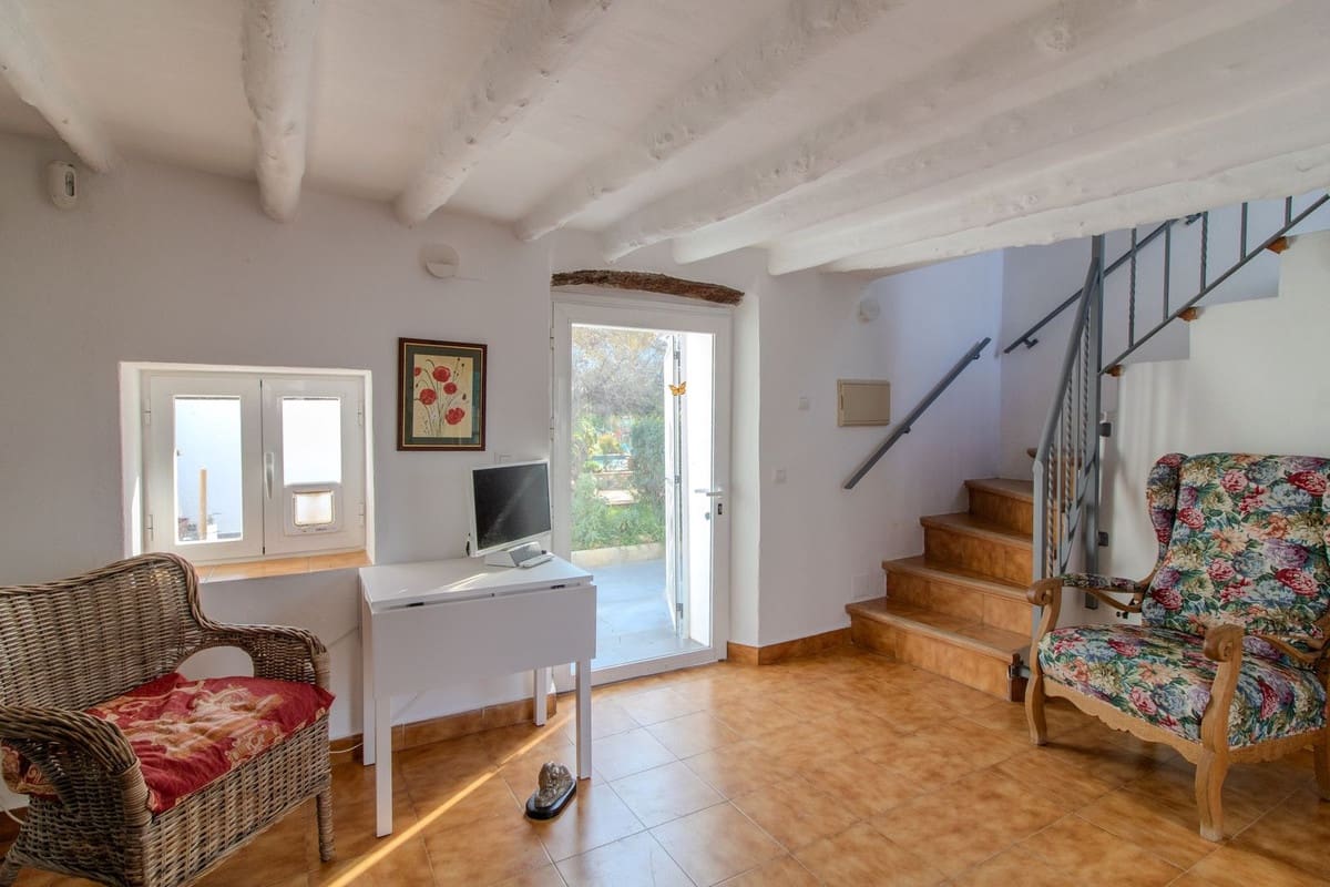 5 makuuhuone Huvila myytävänä paikassa Alora mukana uima-altaan - 575 000 € (Ref: 9464982)