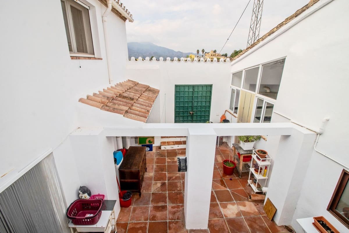 5 Zimmer Villa zu verkaufen in Alora mit Pool - 575.000 € (Ref: 9464982)