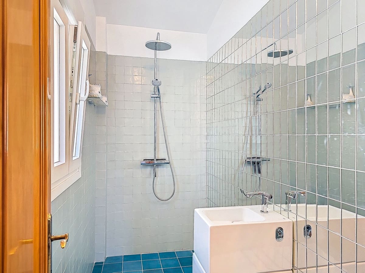 3 bedroom Villa for sale in Competa with pool garage - € 549,000 (Ref: 9470675)