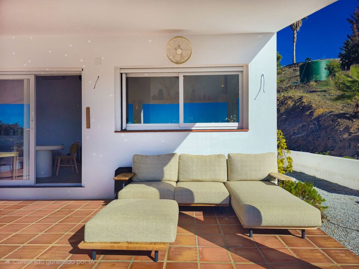 3 bedroom Villa for sale in Competa with pool garage - € 549,000 (Ref: 9470675)