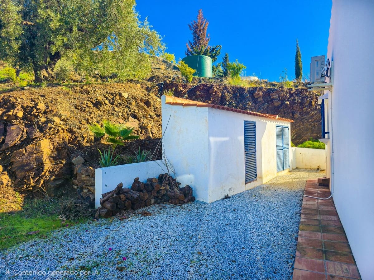 3 bedroom Villa for sale in Competa with pool garage - € 549,000 (Ref: 9470675)