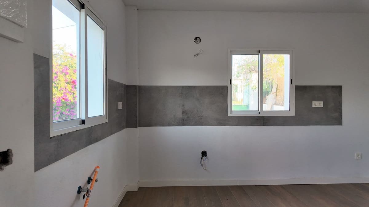 4 sypialnia Finka/Dom wiejski na sprzedaż w Alora z basenem - 310 000 € (Ref: 9478522)