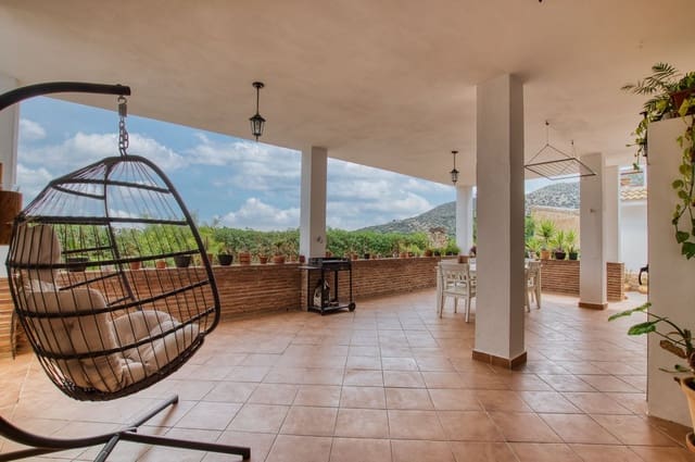 3 slaapkamer Villa te koop in Periana met zwembad garage - € 380.000 (Ref: 9486603)