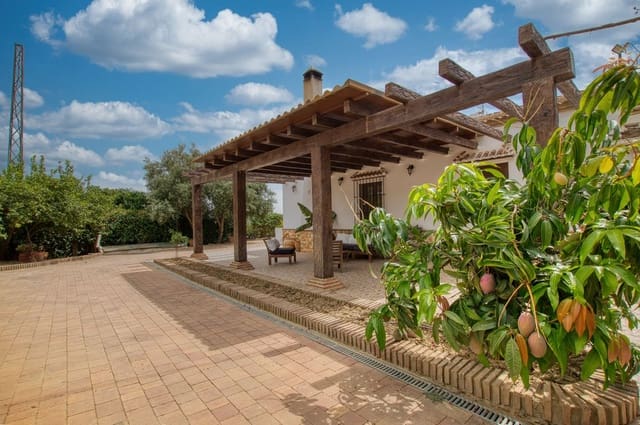 3 slaapkamer Villa te koop in Periana met zwembad garage - € 380.000 (Ref: 9486603)