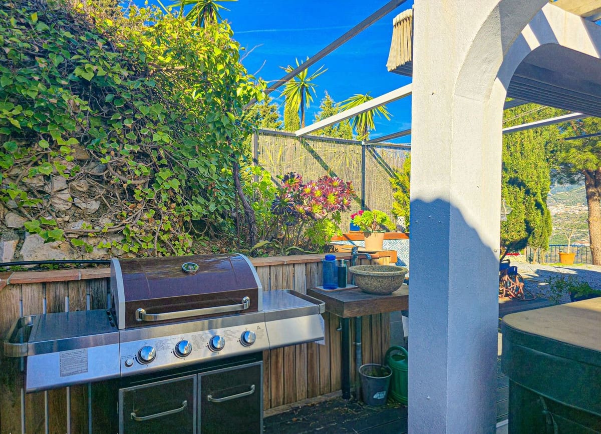 3 sovrum Villa till salu i Competa med garage - 375 000 € (Ref: 9521118)