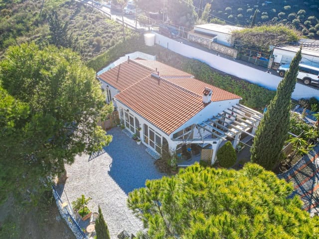 3 sovrum Villa till salu i Cómpeta med garage - 375 000 € (Ref: 9521118)