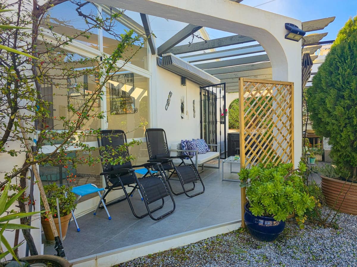 3 bedroom Villa for sale in Competa with garage - € 365,000 (Ref: 9521118)