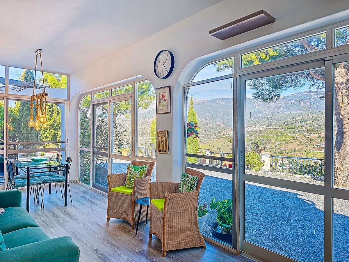 3 bedroom Villa for sale in Competa with garage - € 365,000 (Ref: 9521118)