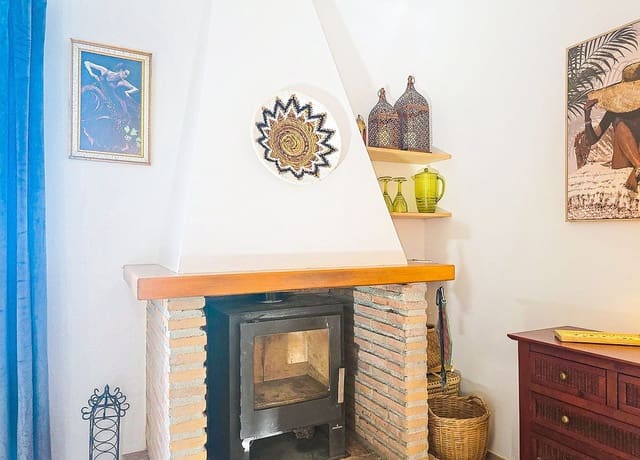 Chalet de 3 habitaciones en Cómpeta en venta con garaje - 339.000 € (Ref: 9521118)