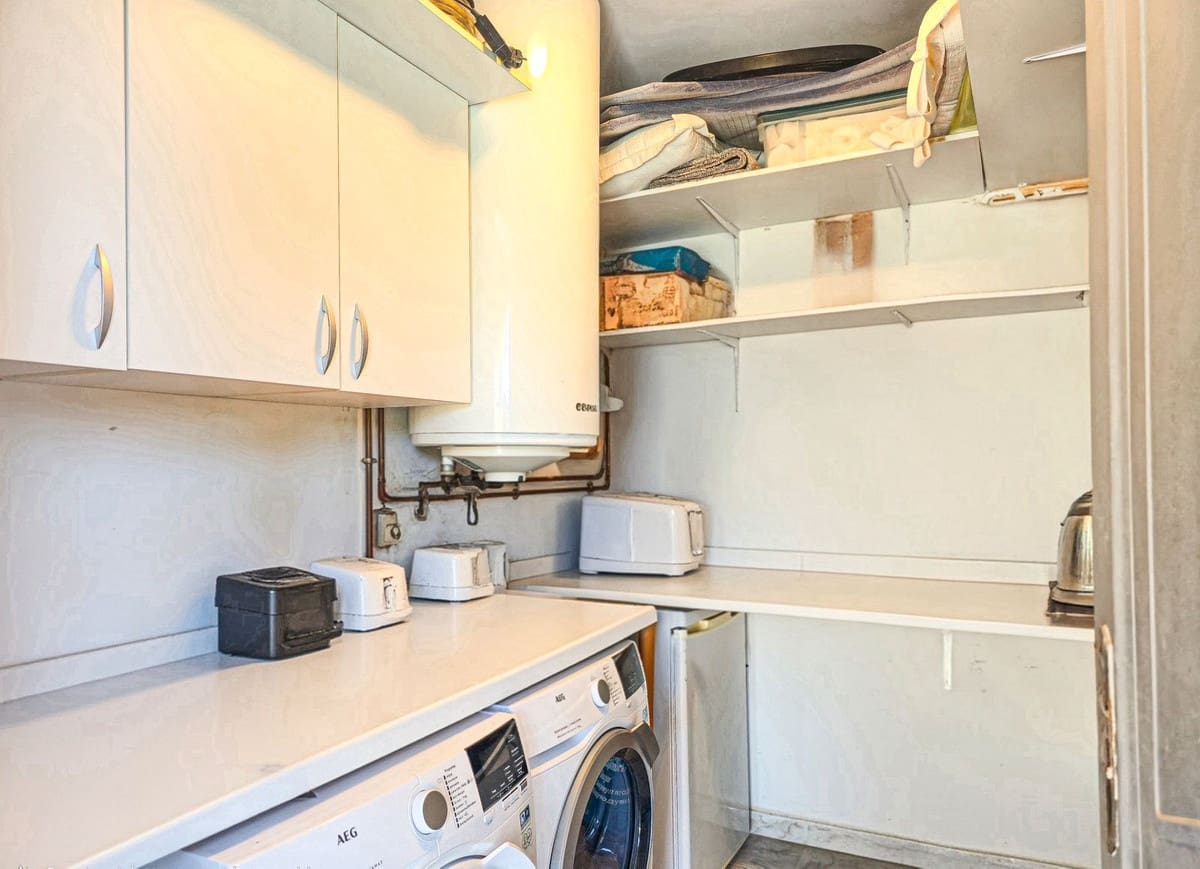 3 quarto Moradia para venda em Arenas com piscina garagem - 489 000 € (Ref: 9525963)