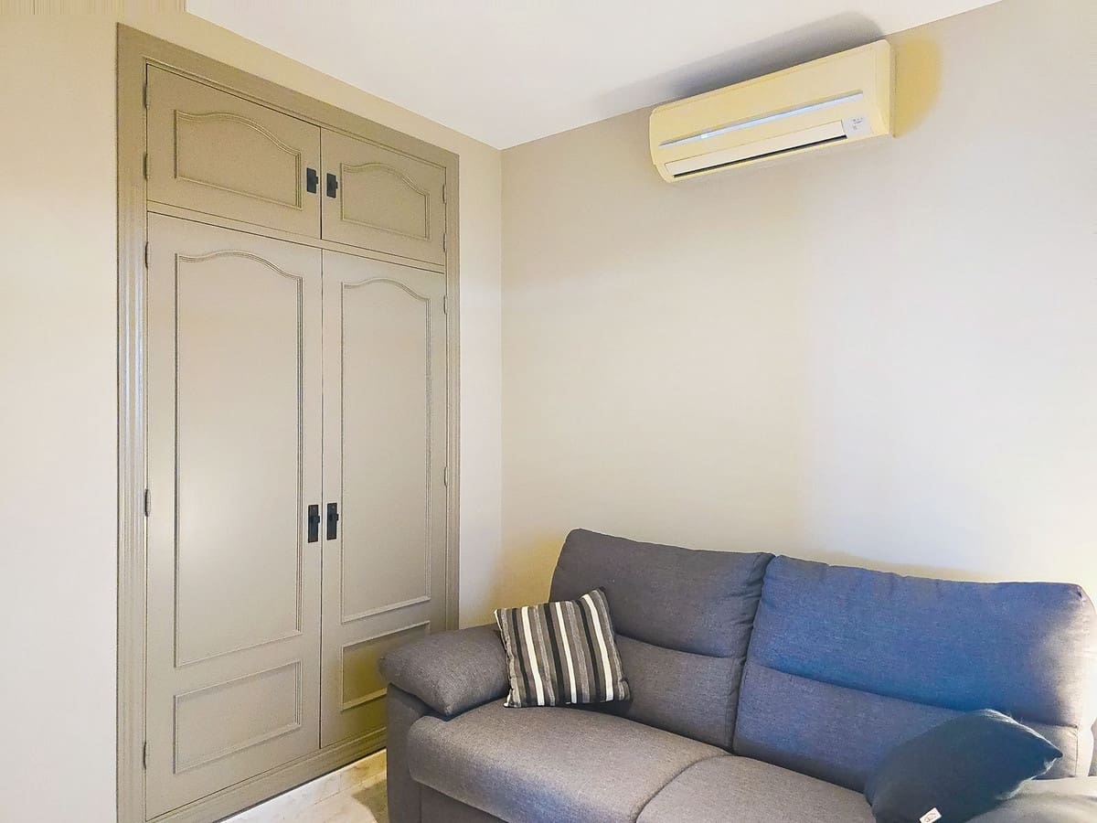 3 quarto Moradia para venda em Arenas com piscina garagem - 489 000 € (Ref: 9525963)