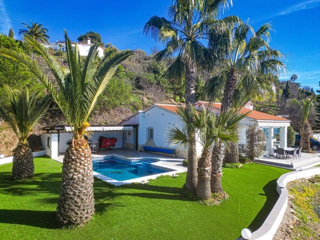 3 soveværelse Villa til salg i Arenas med swimmingpool garage - € 489.000 (Ref: 9525963)